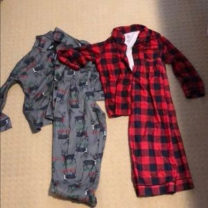 Boys 5T holiday pjs.